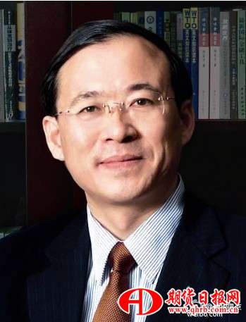 刘士余