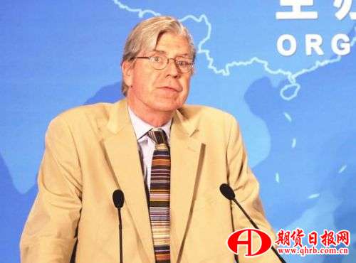 美国农业部前总经济师、联邦作物保险公司（FCIC）前主席 乔﹒克劳伯博士