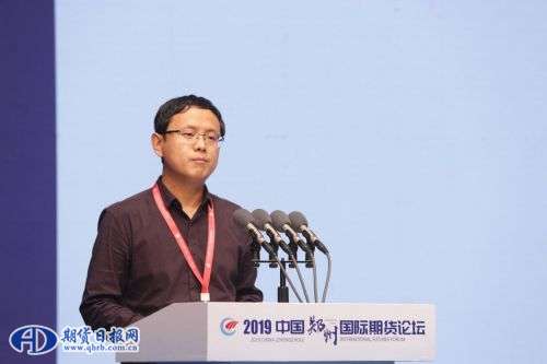 杨传博