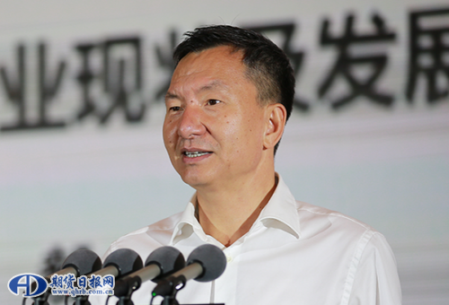 中粮集团总工程师、中粮生物科技董事长、中国淀粉工业协会会长 佟毅
