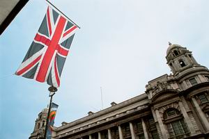 英国6月央行抵押贷款许可减少，中小企业贷款增幅创纪录